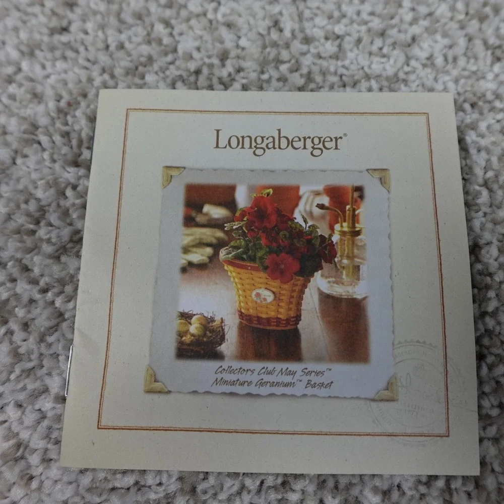 Longaberger 2005 Collectors Club May Series Mini Geranium Basket Set Red Floral